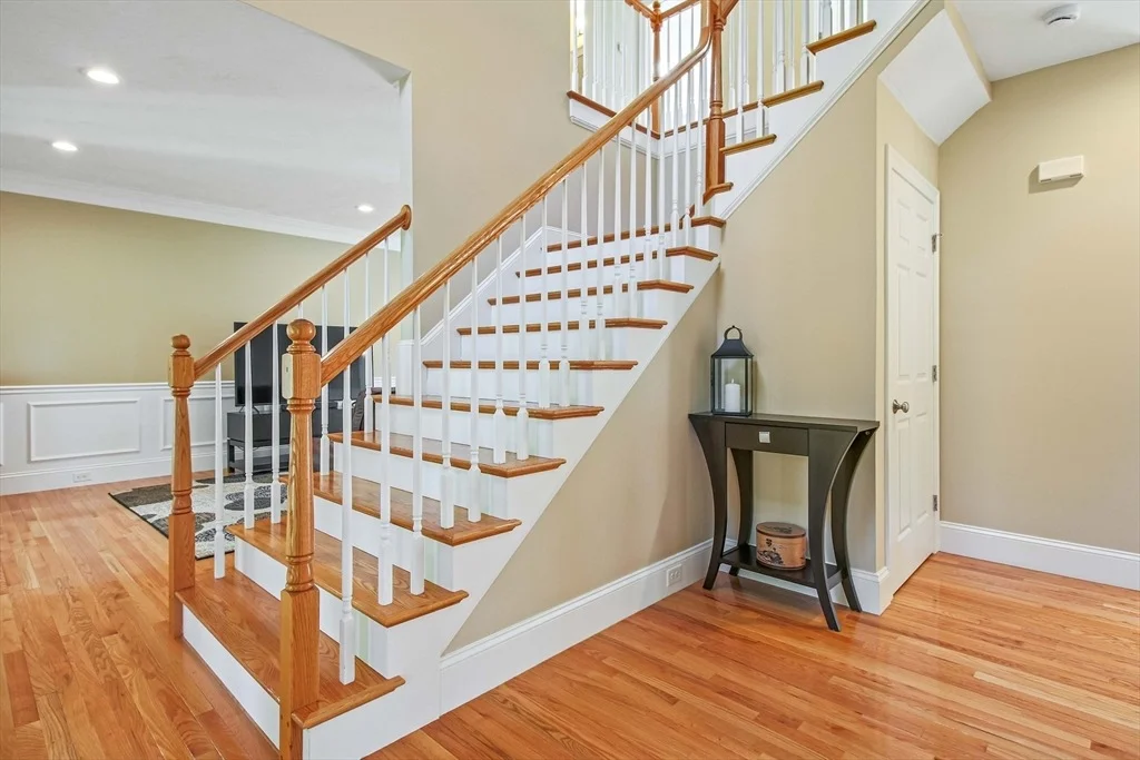 Photo of 102 Kennedy Cir