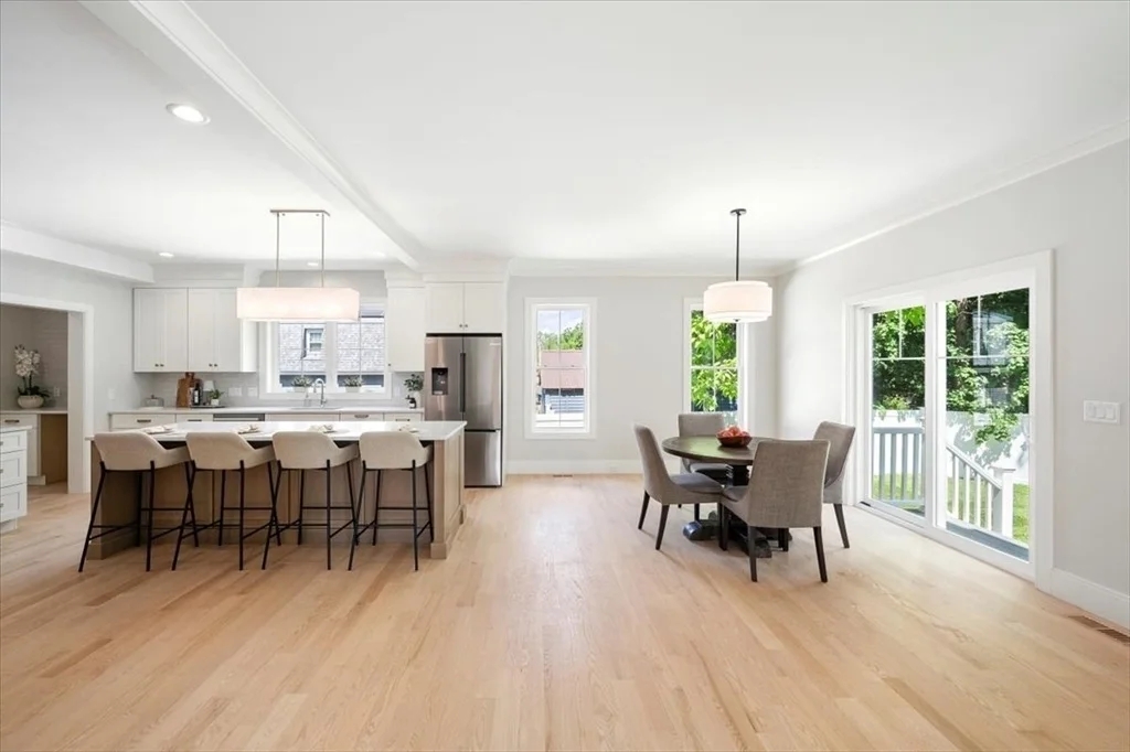 Photo of 6 Oak Knoll Road