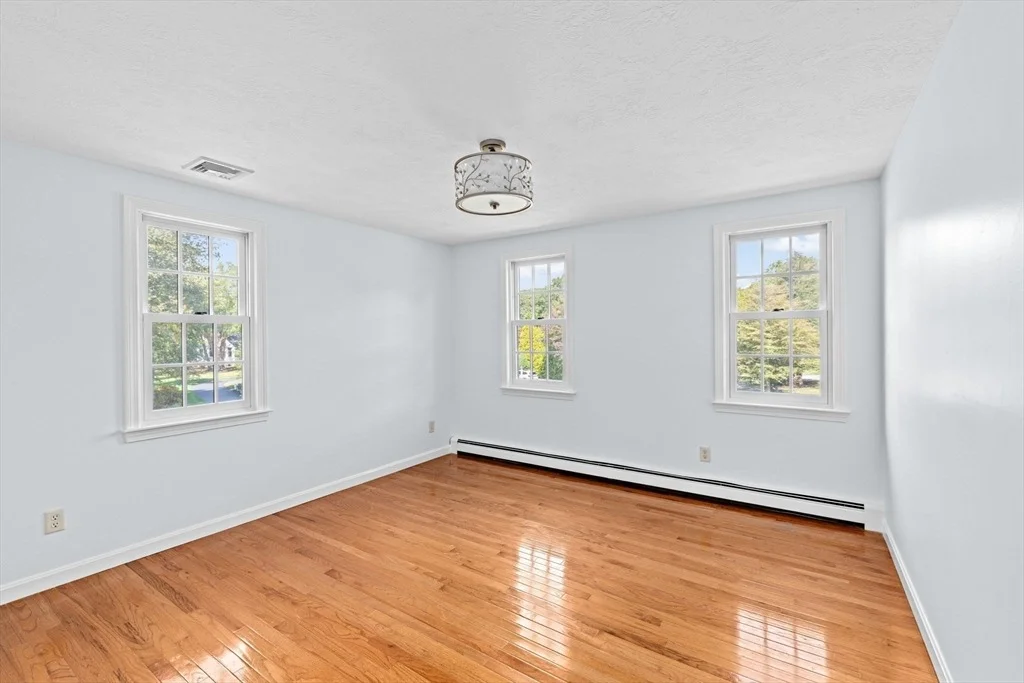 Photo of 2 Windward Lane