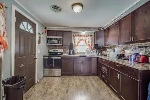 Photo of 132 Croyden Ter