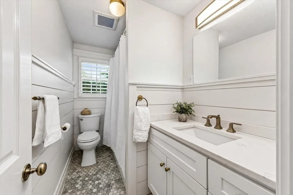 Photo of 26 Townsend Ave