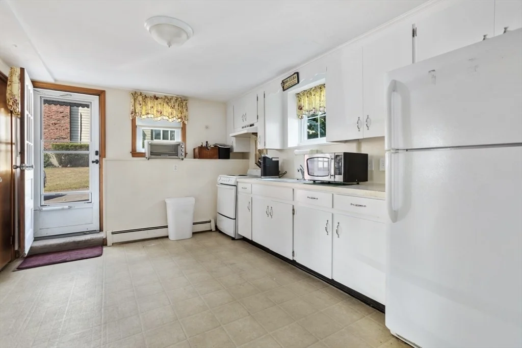 Photo of 44 Blueridge Ave