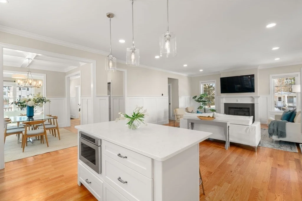 Photo of 211 Florence Ave