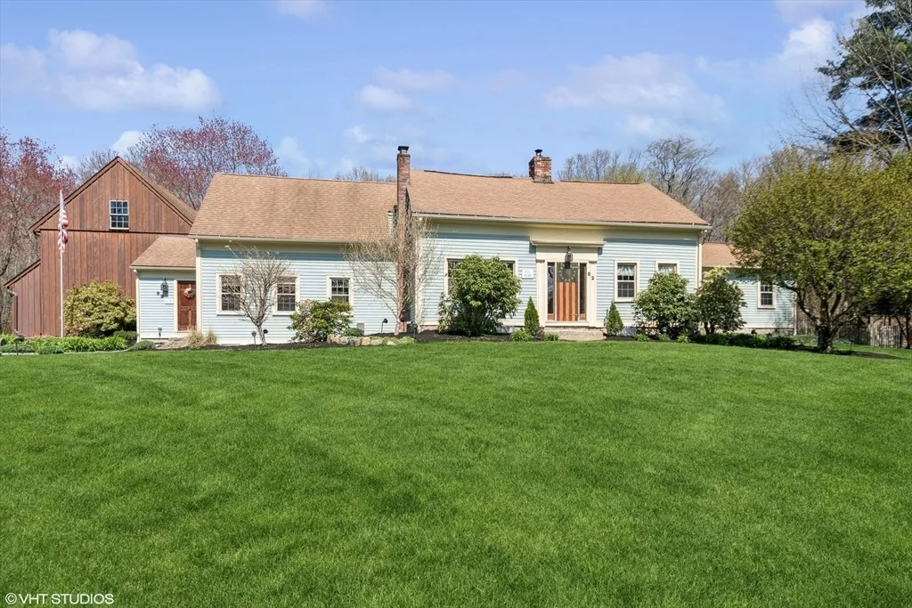 Photo of 82 Chestnut Hill Rd