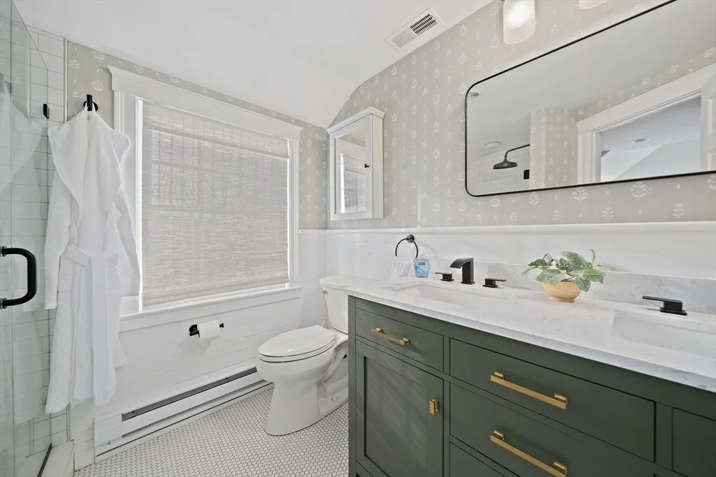 Photo of 55 Crescent Ave