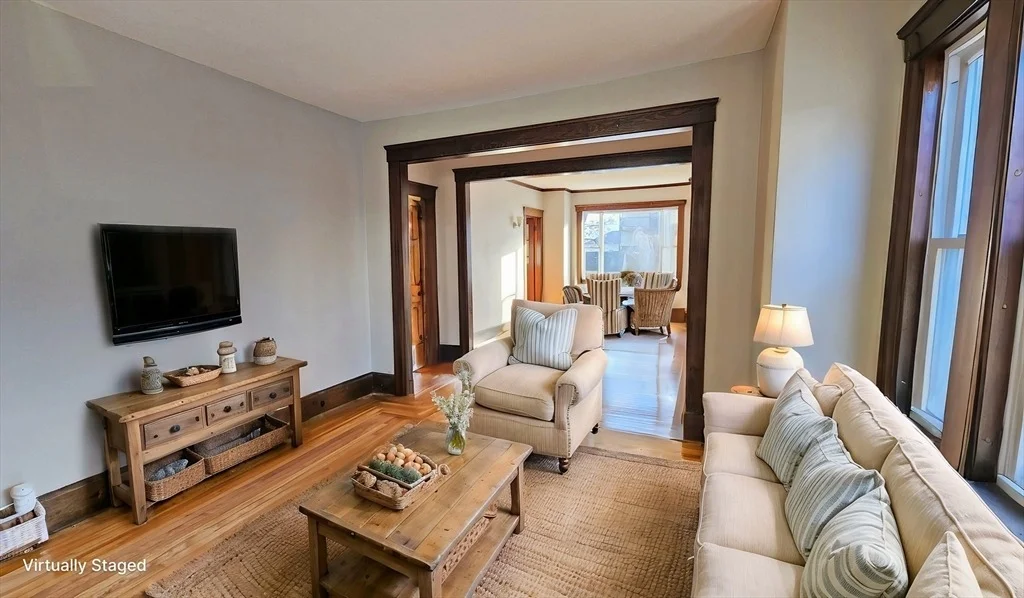 Photo of 27 Ingleside Ave