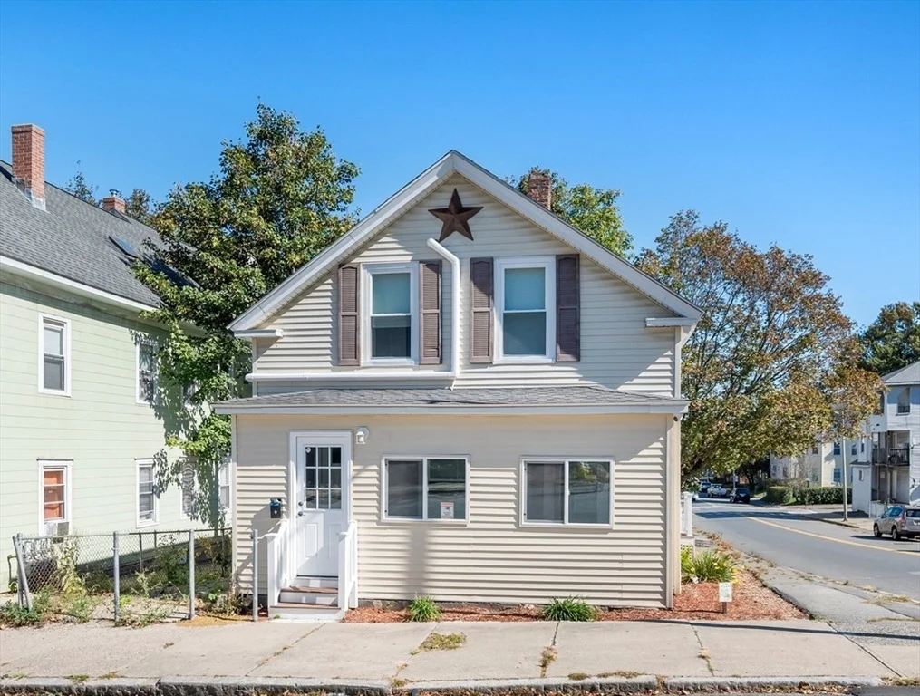 Photo of 55 Mendon St