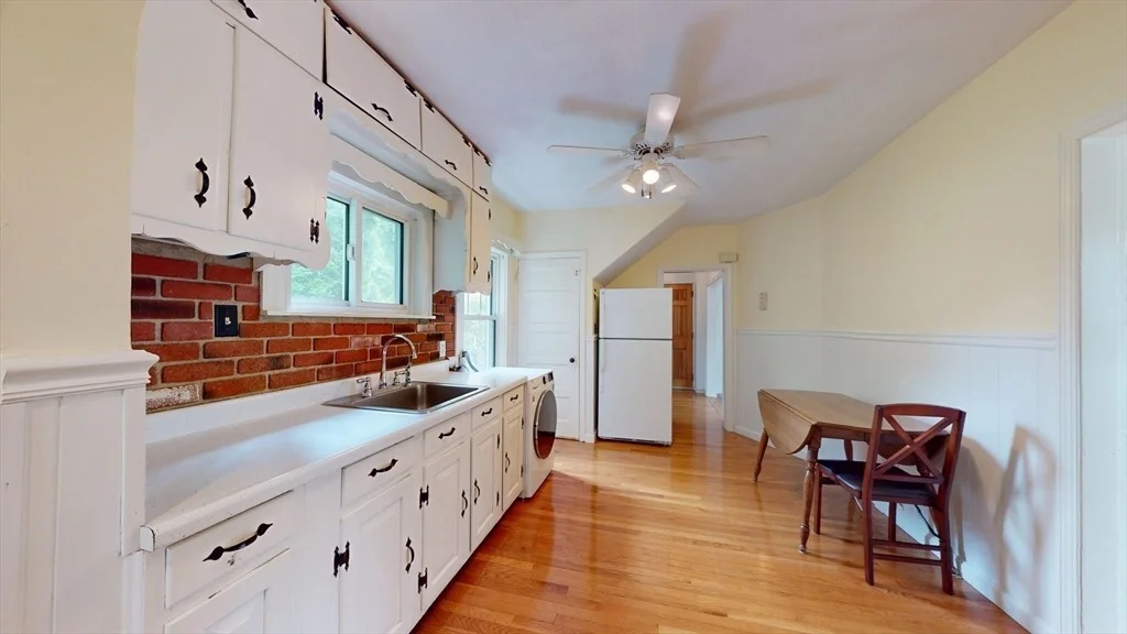 Photo of 233 Florence Ave