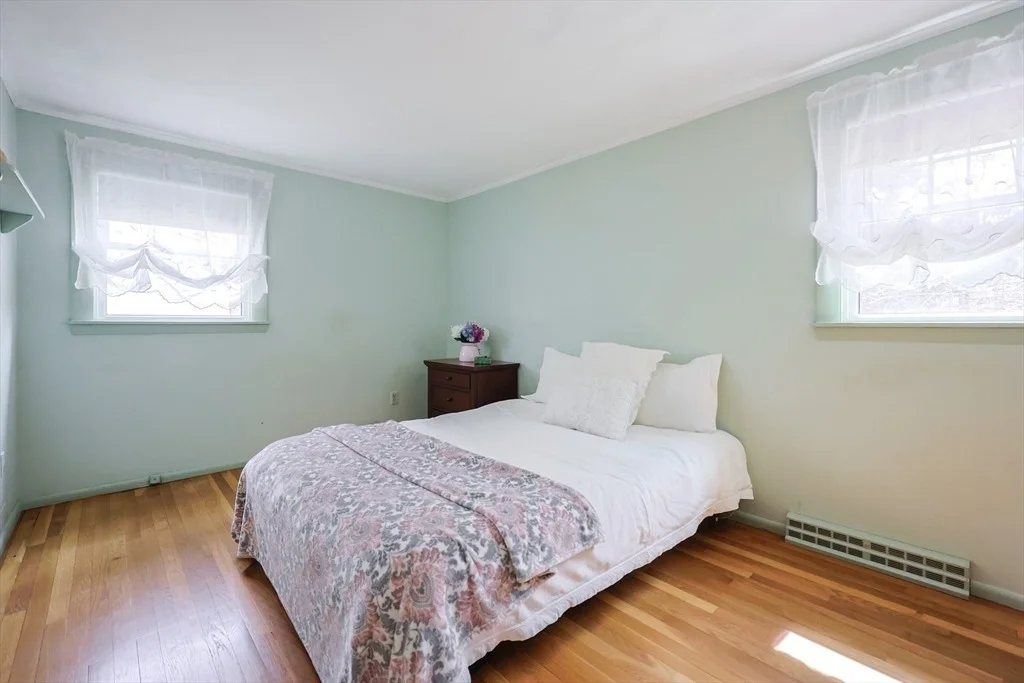 Photo of 5 Ronna Rd