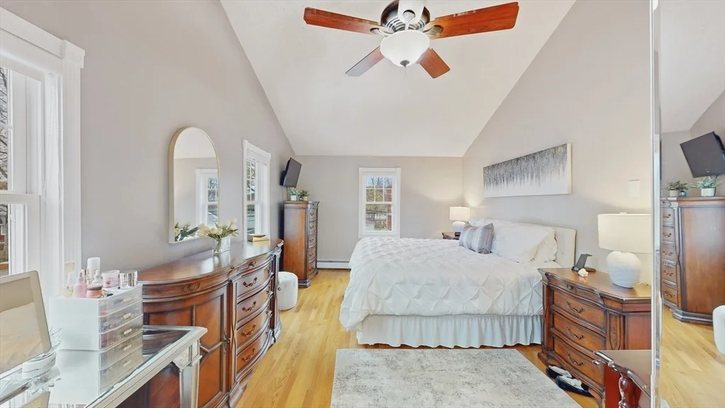 Photo of 17 Lenox Ave