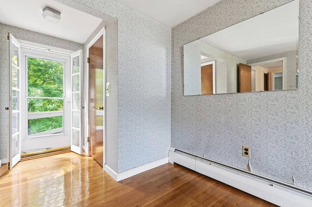 Photo of 10 Dunster Ln
