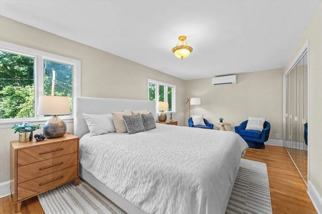 Photo of 17 Preston Beach Rd