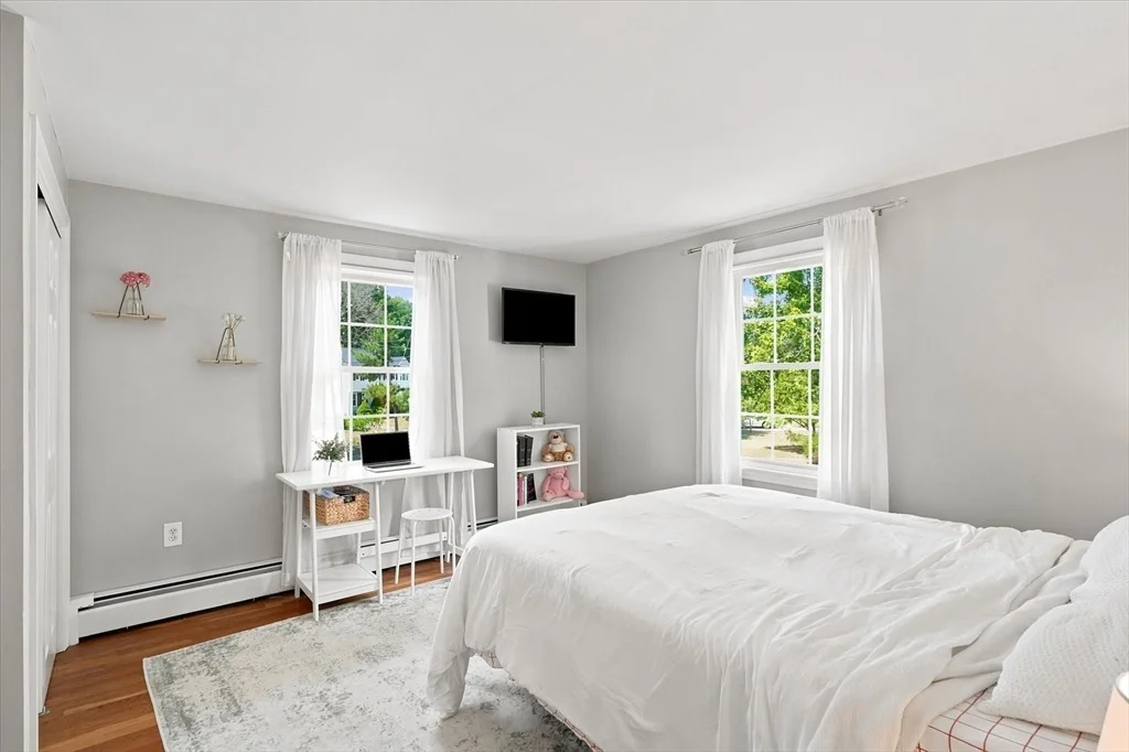 Photo of 67 Surrey Dr