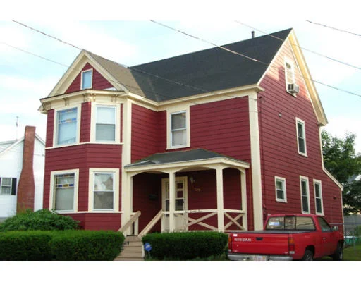 Photo of 225 Carleton St.