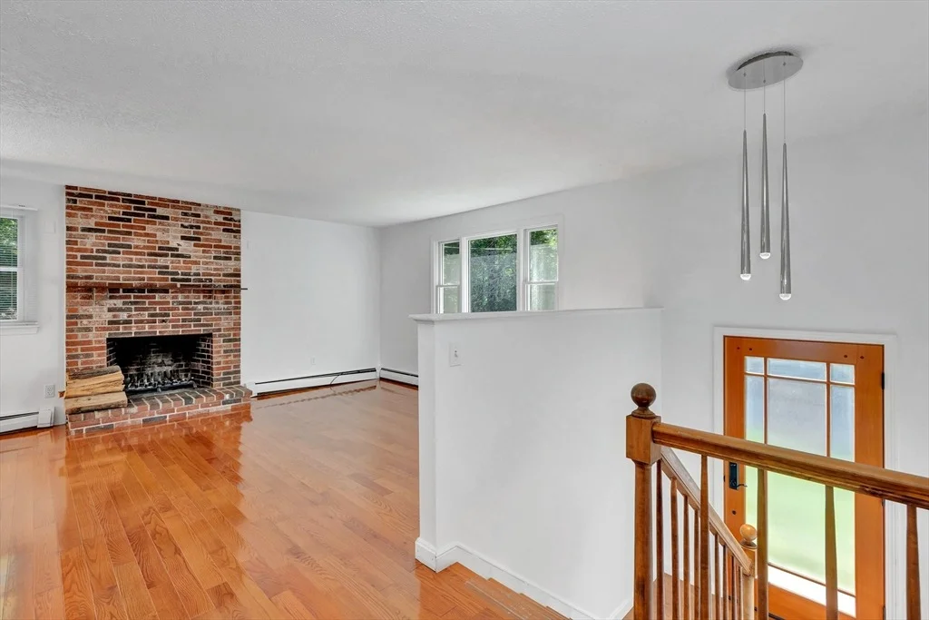 Photo of 50 Laurel St