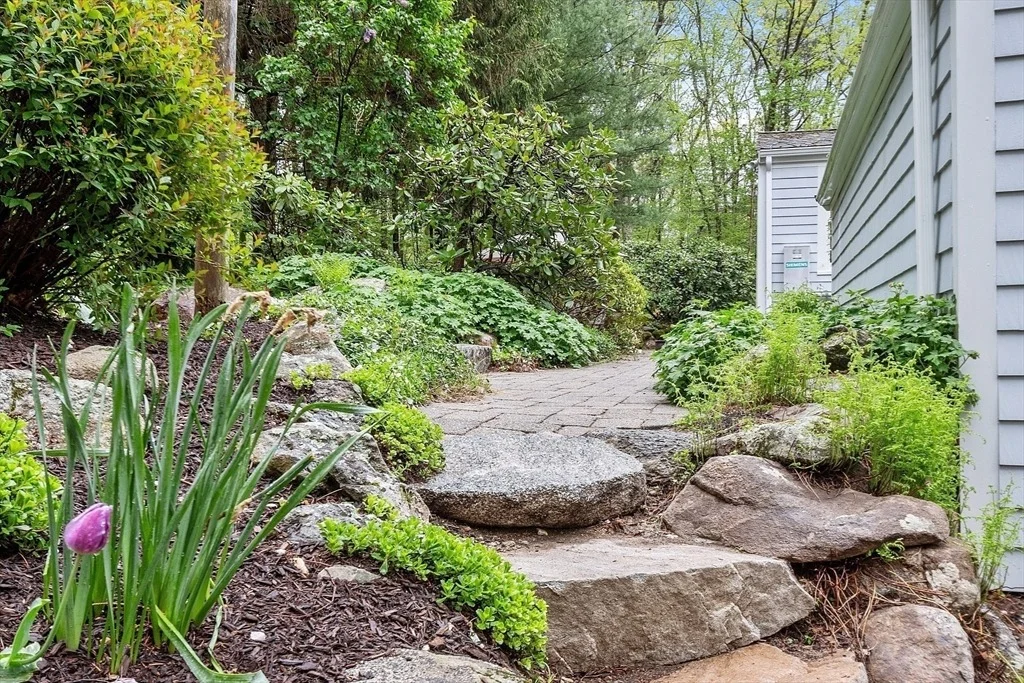 Photo of 5 Grasshopper Ln
