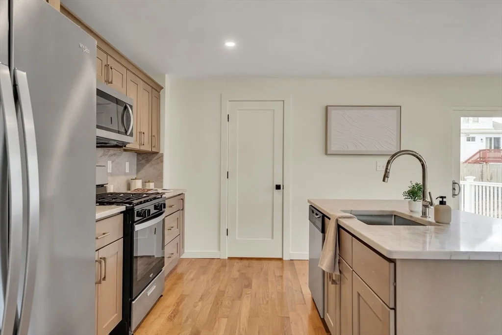 Photo of 56 Riverview St