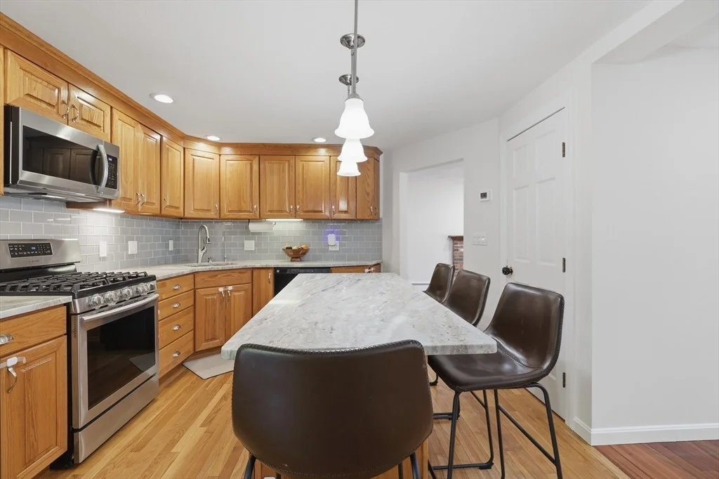 Photo of 230 Evelina Drive