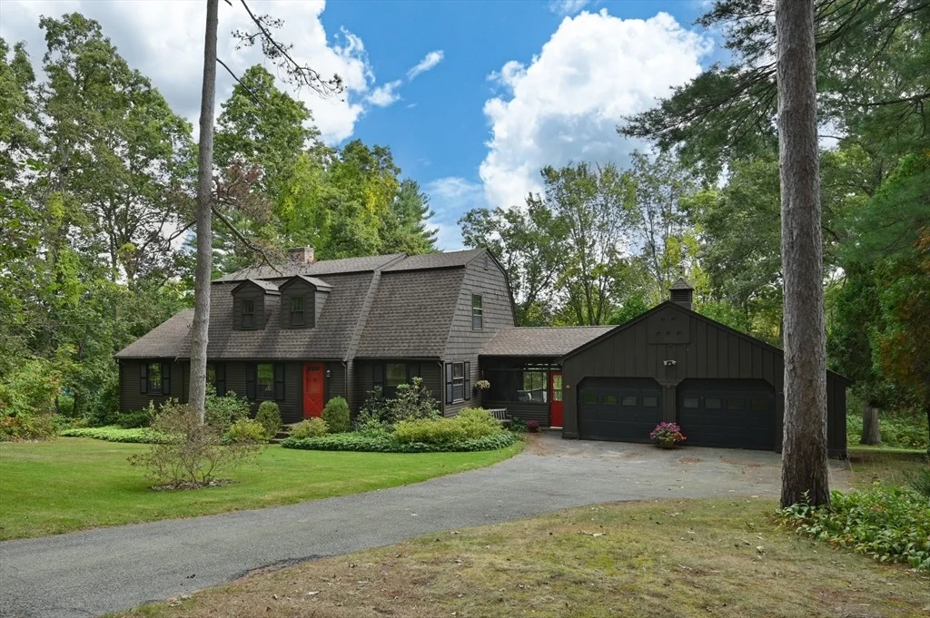 Photo of 137 Perkins Row