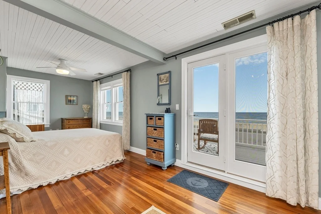Photo of 713 Ocean Boulevard