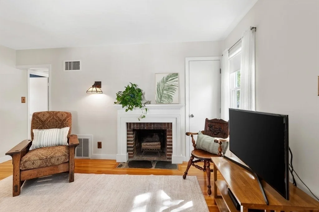 Photo of 9 Pilgrim Rd