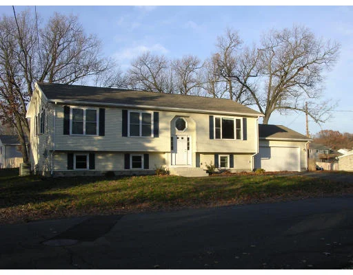 Photo of 1490 Donohue Road