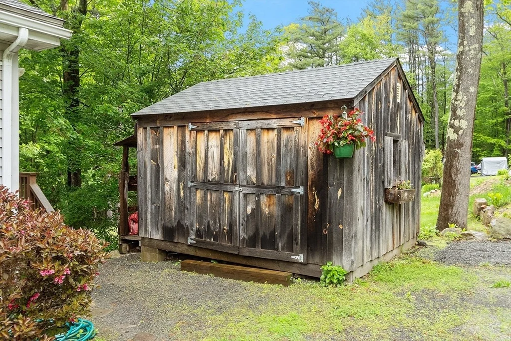 Photo of 16 Mountain Rd