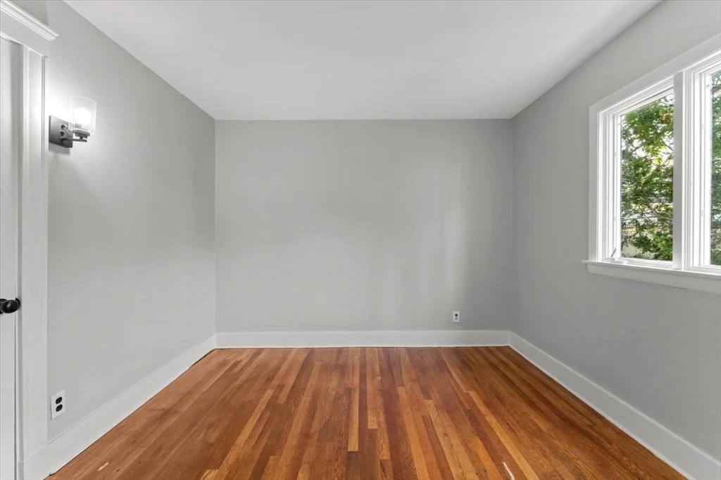 Photo of 17 Preston Beach Rd