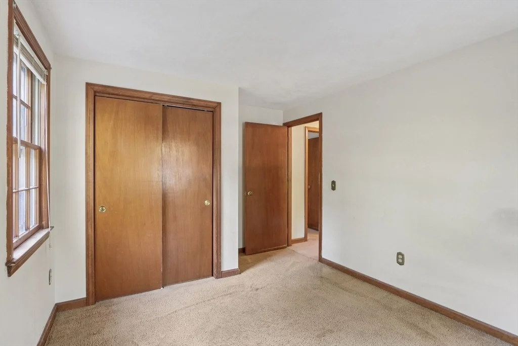Photo of 8 Glenn Dr