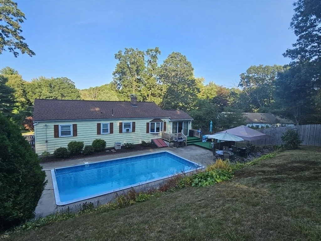 Photo of 22 Saddleback Hill Rd