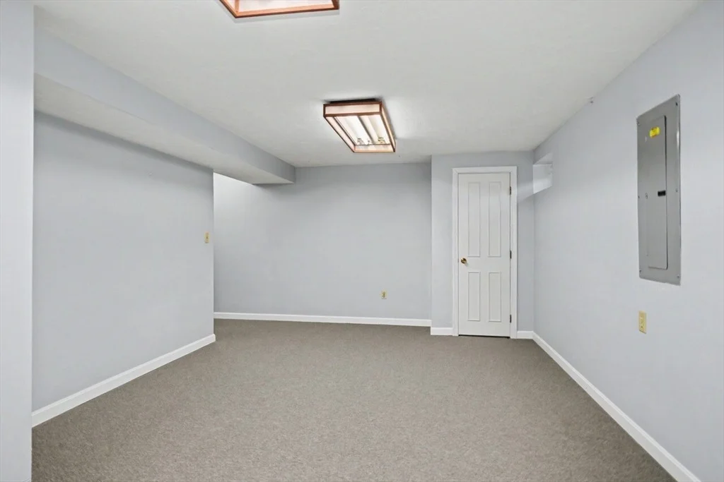 Photo of 215 Rolling Meadow Dr