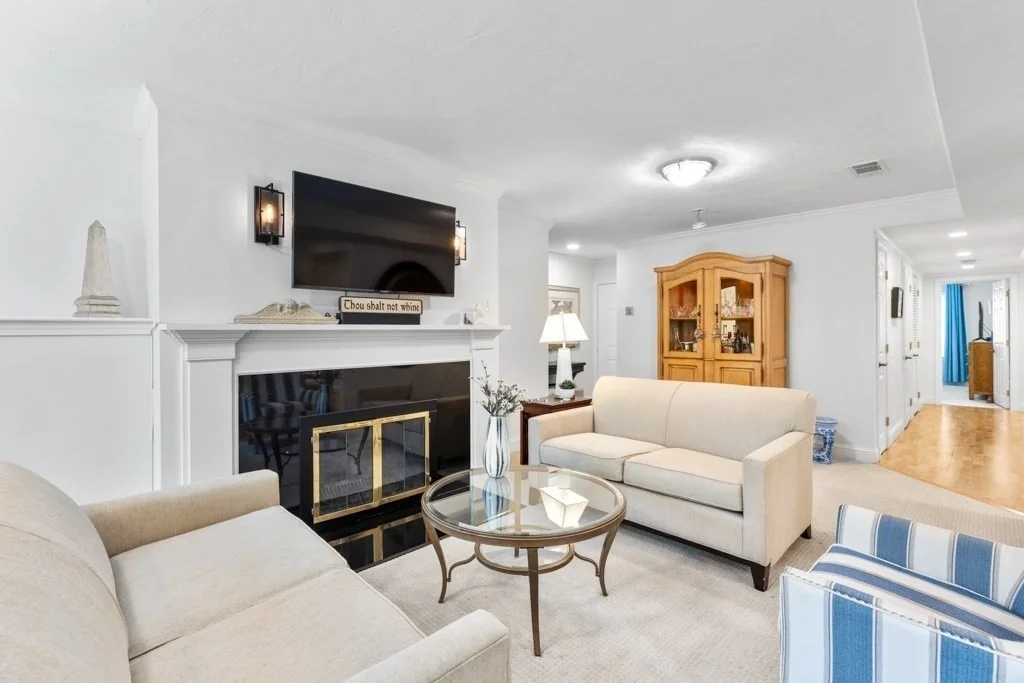 Photo of Unit 1C at 84 Walpole St