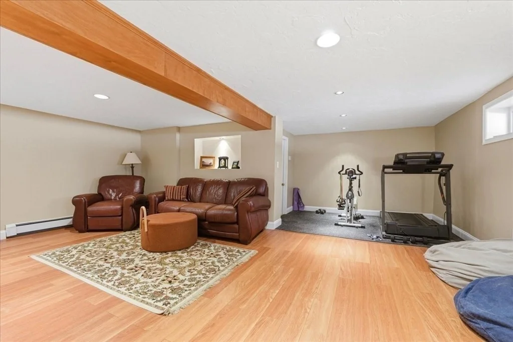 Photo of 7 Bogastow Circle