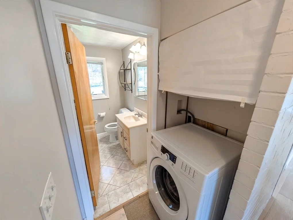 Photo of 14 Myrna Rd