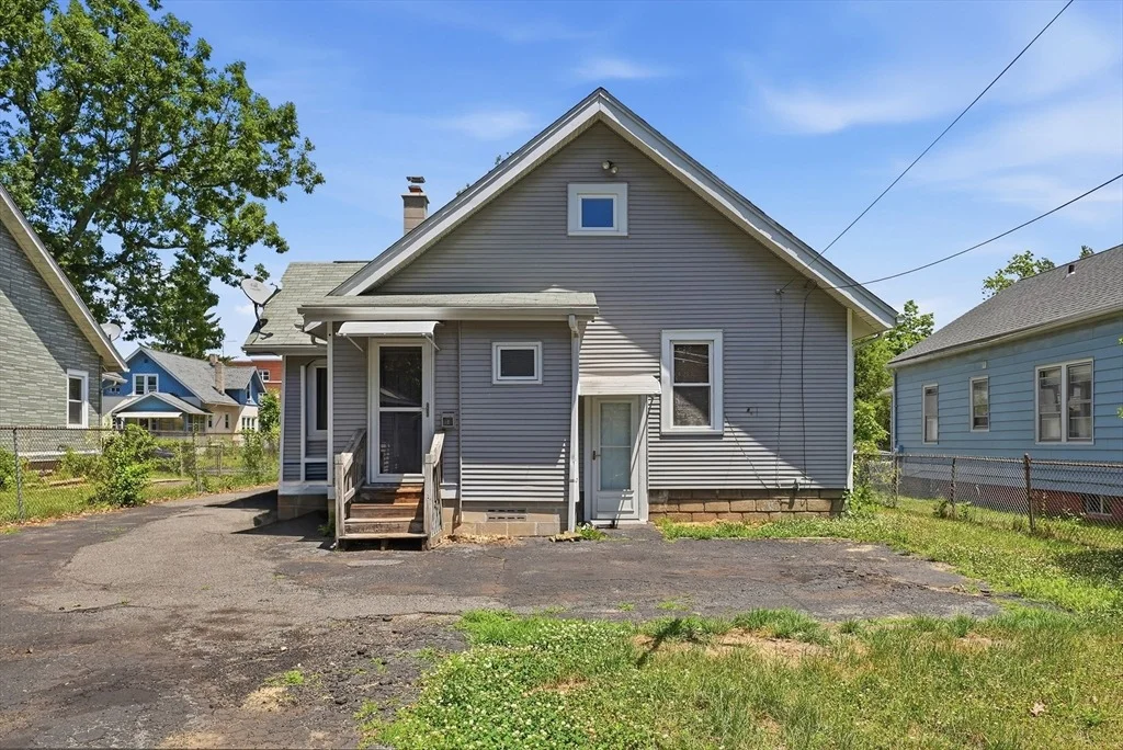 Photo of 136 Maynard St
