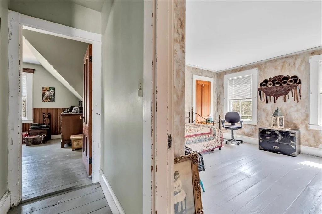 Photo of 2241 Main St