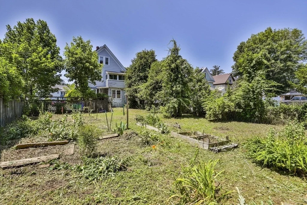 Photo of 82 Dyer Ave