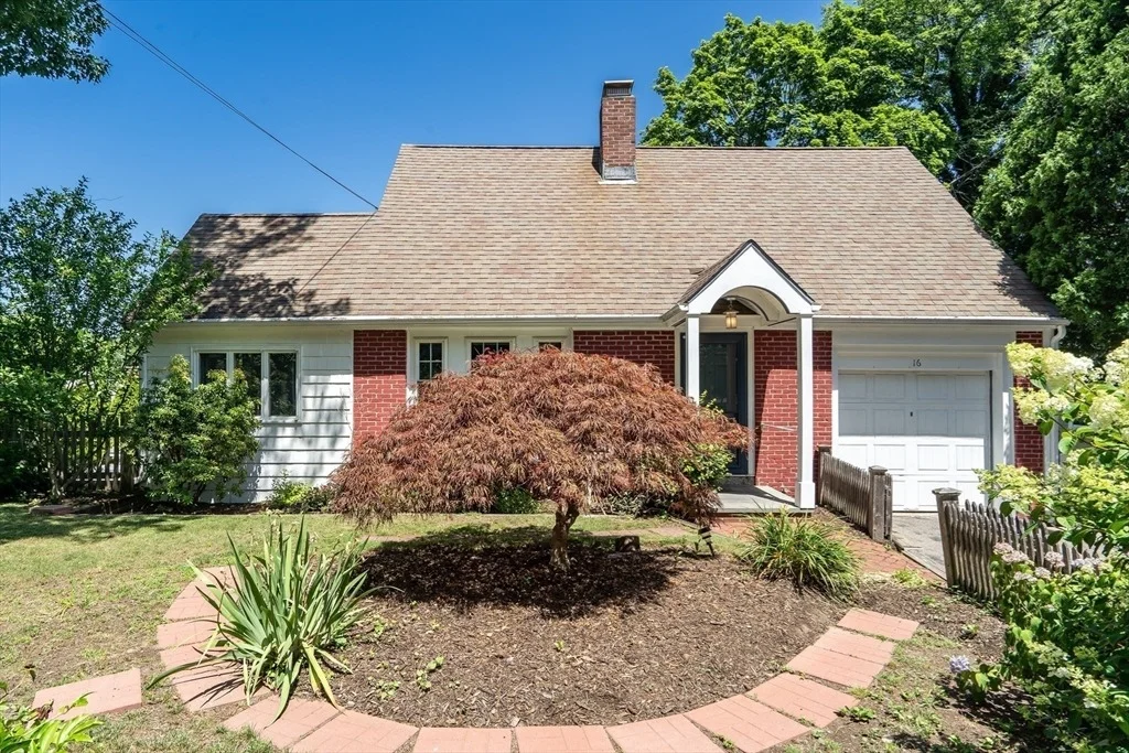 Photo of 16 Roundwood Rd