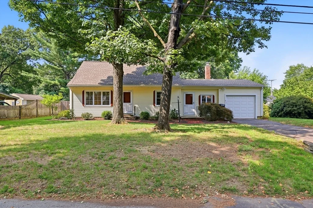 Photo of 11 Grenier Dr