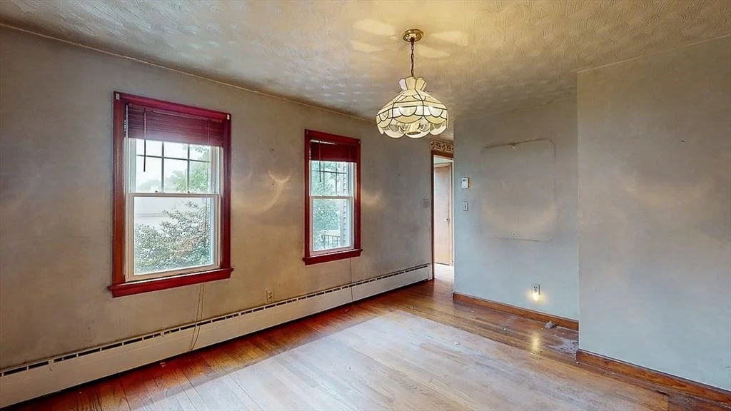Photo of 19 Brookline St