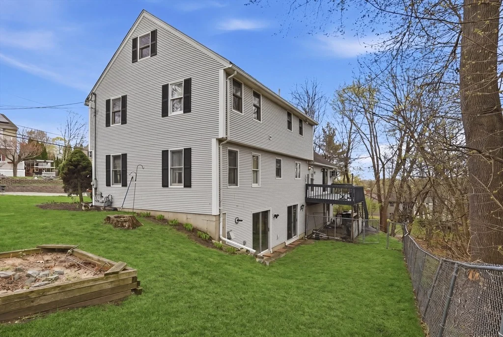 Photo of 40 Hillcrest Ave