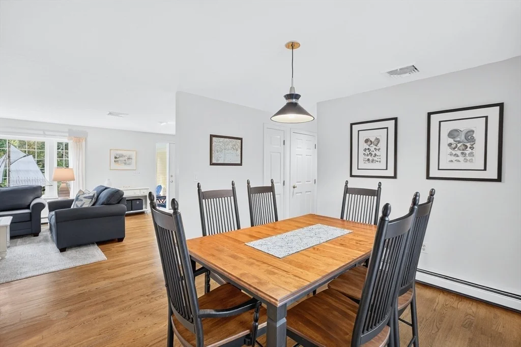 Photo of 98 Bay Lane