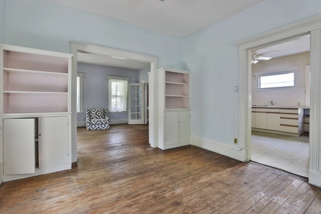 Photo of 82 Dyer Ave