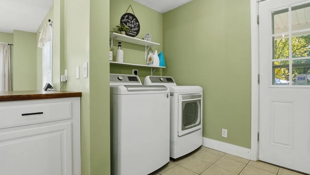 Photo of 87 Lakevilla Ave