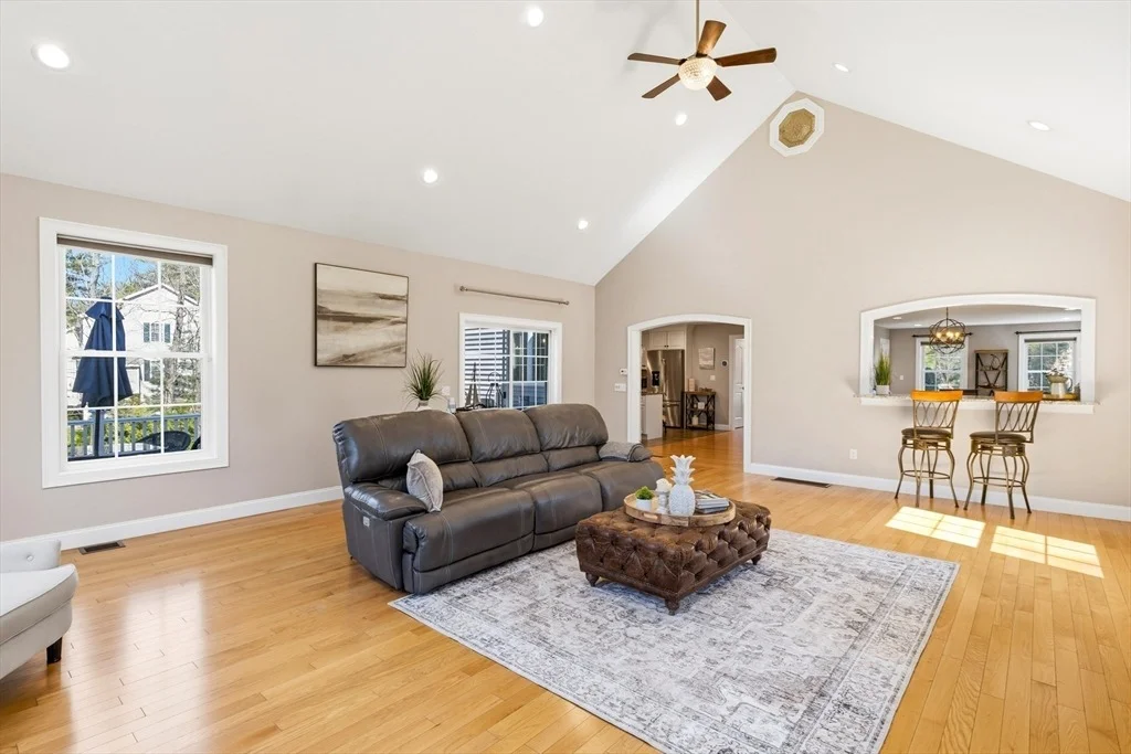 Photo of 206 Burnside