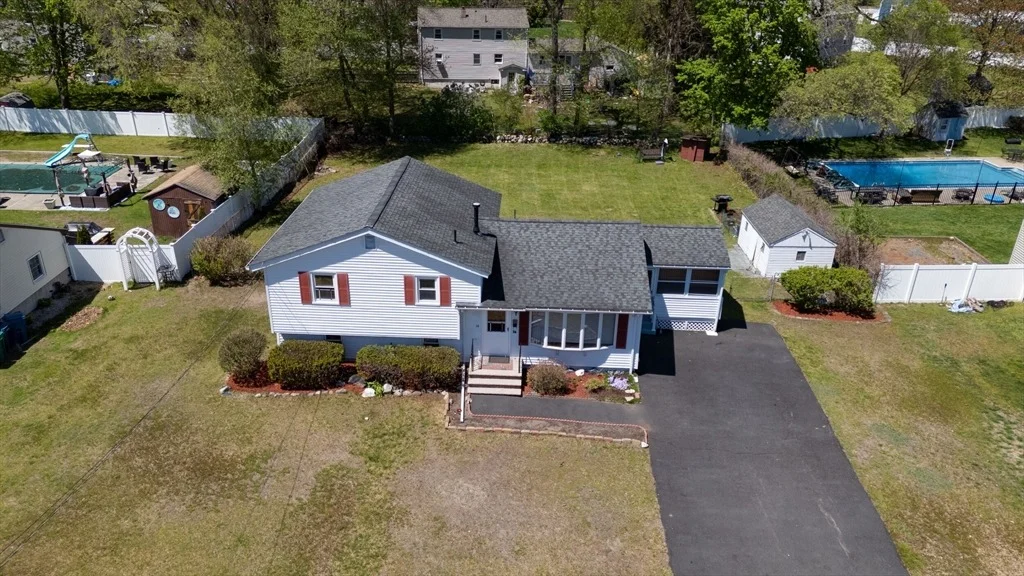 Photo of 14 Kazimer Dr