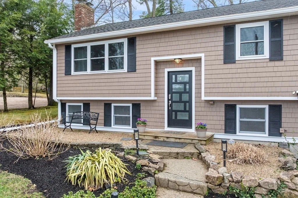 Photo of 187 Echo Cove Rd