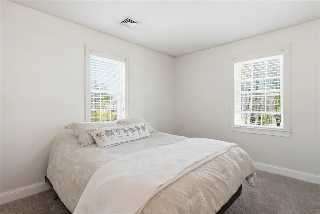 Photo of 20 Fiske Ave