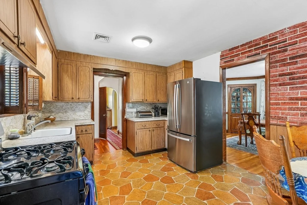 Photo of 82 Needham St