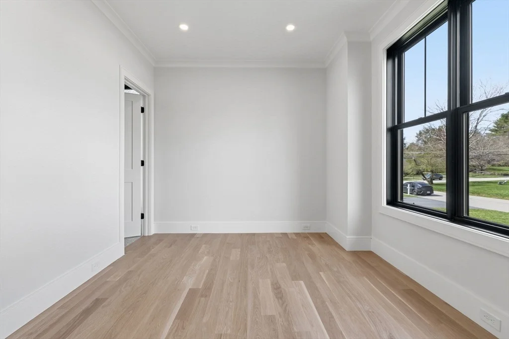 Photo of 48 Sunrise Rd